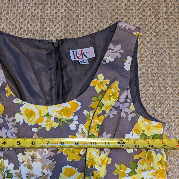 R&K yellow and grey floral sundress, size 6 - Picture 4 of 12